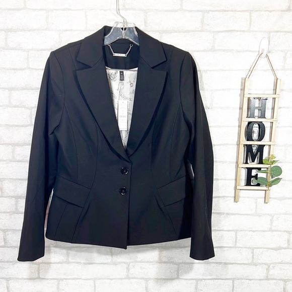 Black house white market signature blazer size 12